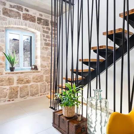 Hvar Maris Gostinjska kuća