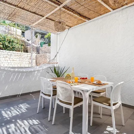 Hvar Maris Гостьовий будинок 4*